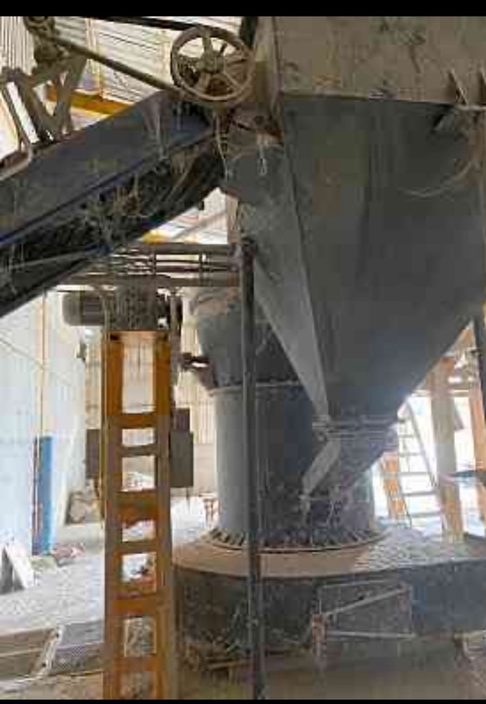 ขายเครื่องบดแร่แบบ Ball Mill และ แบบลูกตุ้ม
