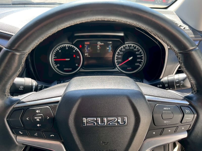 🛻 ISUZU D-MAX DBL 1.9 Z HI-LANDER AUTO ปี 2021! 🛻 🛻 ISUZU D-MAX DBL 1.9 Z HI-LANDER AUTO ปี 2021! 🛻