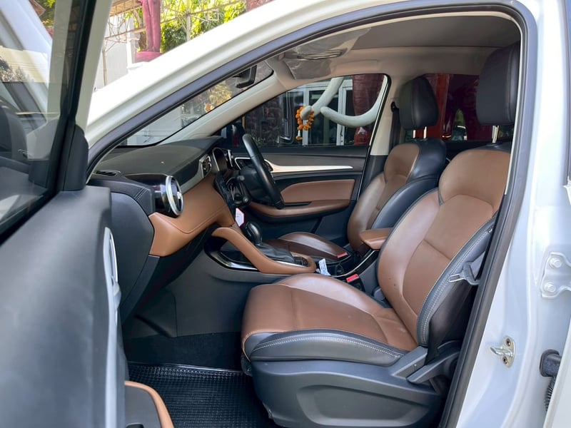 🚘 MG ZS 1.5 V SUNROOF AUTO ปี 2024! 🚘