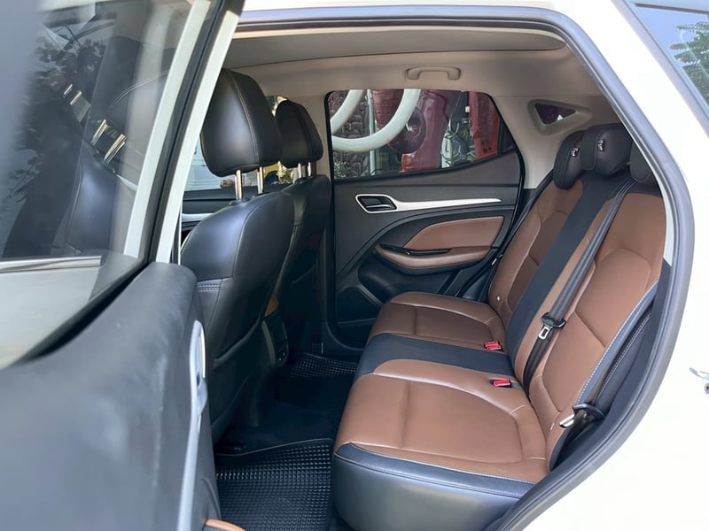 🚘 MG ZS 1.5 V SUNROOF AUTO ปี 2024! 🚘