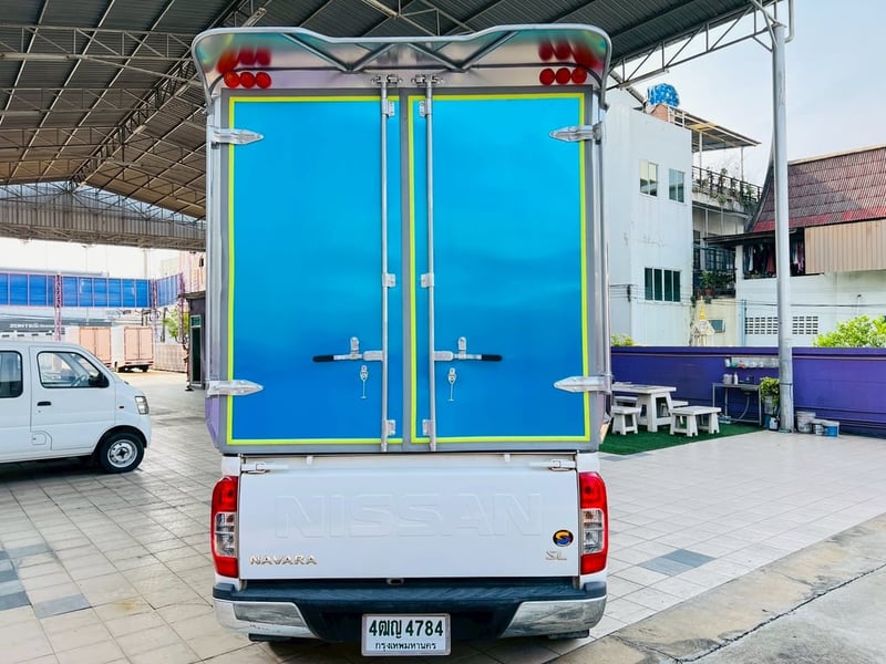 🚛 รถสร้างอาชีพ ไมล์น้อยจัด พร้อมตู้ทึบใหม่ทำเงินทันที! 🚛 NISSAN NAVARA SINGLE CAB 2.5 SL MT ปี 2022 + ตู้ทึบใหม่สูง 2.10 ม. 🚛 รถสร้างอาชีพ ไมล์น้อยจัด พร้อมตู้ทึบใหม่ทำเงินทันที! 🚛 NISSAN NAVARA SINGLE CAB 2.5 SL MT ปี 2022 + ตู้ทึบใหม่สูง 2.10 ม.