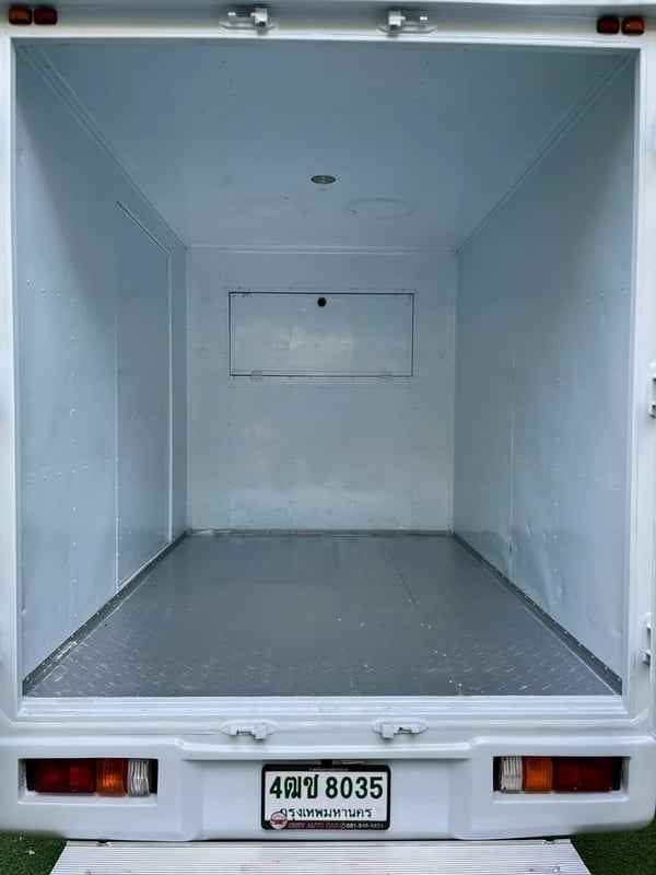 ISUZU D-MAX SPARK 1.9 MT 2021