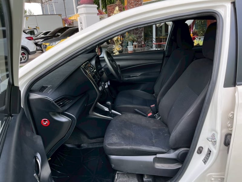 🚗 TOYOTA YARIS 1.2 ENTRY AUTO (เบนซิน+LPG) ปี 2022 🚗 🚗 TOYOTA YARIS 1.2 ENTRY AUTO (เบนซิน+LPG) ปี 2022 🚗