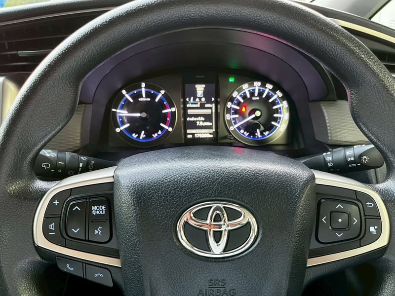 🚐 TOYOTA INNOVA CRYSTA 2.8 AUTO ปี 2022 🚐 🚐 TOYOTA INNOVA CRYSTA 2.8 AUTO ปี 2022 🚐