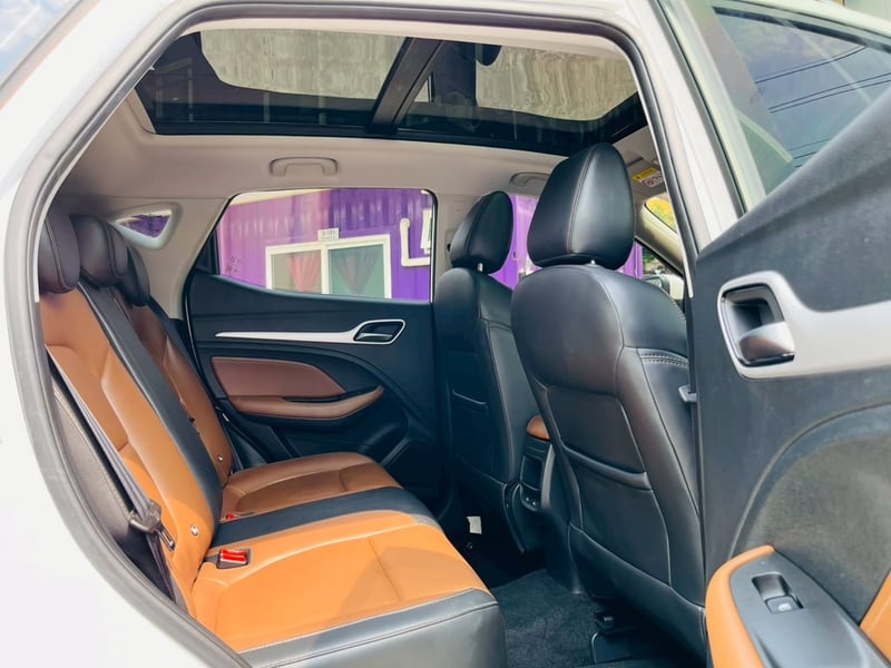 ✨ SUV รุ่นท็อป สภาพป้ายแดง! MG ZS 1.5 V i-SMART ปี 2025 ✨