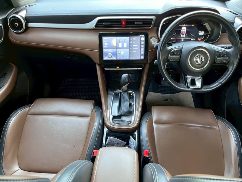 🚘 MG ZS 1.5 V SUNROOF AUTO ปี 2024! 🚘