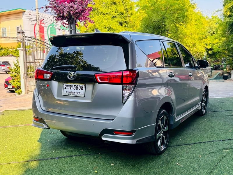 🚗 TOYOTA INNOVA CRYSTA 2.8 PREMIUM (รุ่น TOP) ปี 2022 🚗