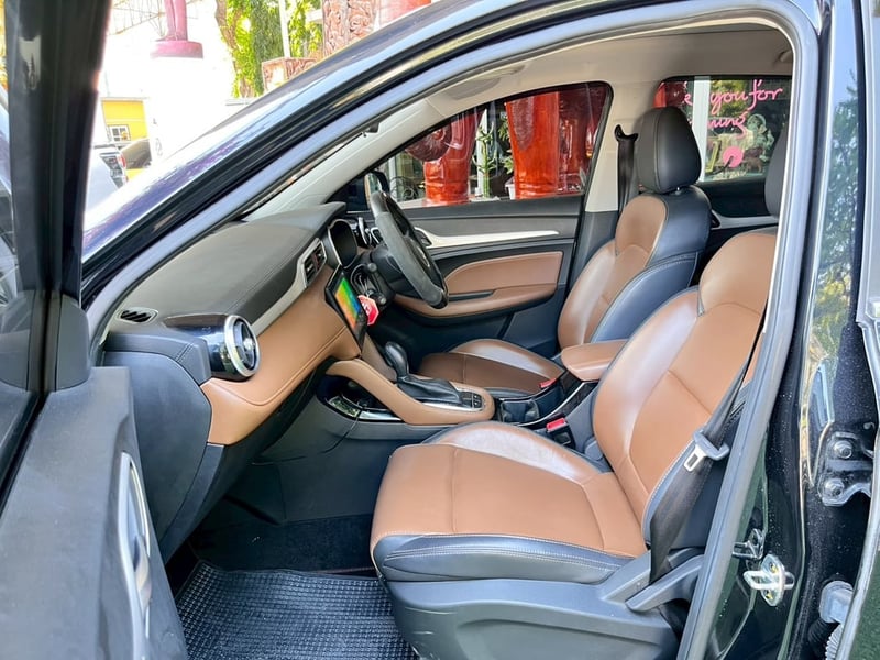 ✨ สภาพป้ายแดง! ไมล์น้อยจัด 10,xxx กม.🚘 MG ZS 1.5 X AUTO ปี 2025! 🚘