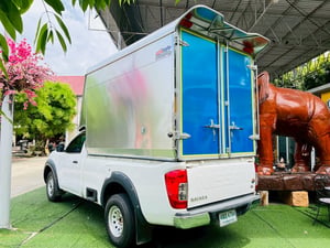 🚚 ผ่อน 6,xxx ตลอดสัญญา! รถปีใหม่+ตู้ใหม่ พร้อมลุยงาน 🚚 🚀NISSAN NAVARA 2.5 SL ปี 2022 สภาพนางฟ้า แถมฟรี! ตู้ทึบใหม่แกะกล่อง 2.10 ม. 💰 ราคาพิเศษถูกที่สุดเพียง 399,000 บาท เท่านั้น! 💰 🔥 โปรแรงจัดเต็มจากเซลล์นัท: ✅ #เครดิตดีฟรีดาวน์ – ออกรถ 0 บาท ไม่ต้องควักทุนแม้แต่บาทเดียว ✅ #ผ่อนเพียง 6,xxx บาท