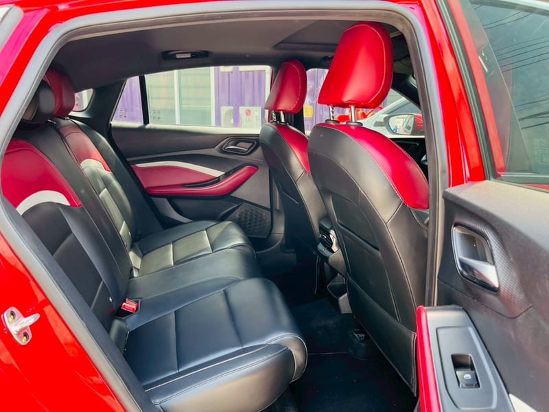 ✨ สภาพโชว์รูม! MG 5 1.5 X i-SMART (รุ่น TOP สุด) ปี 2025 ✨