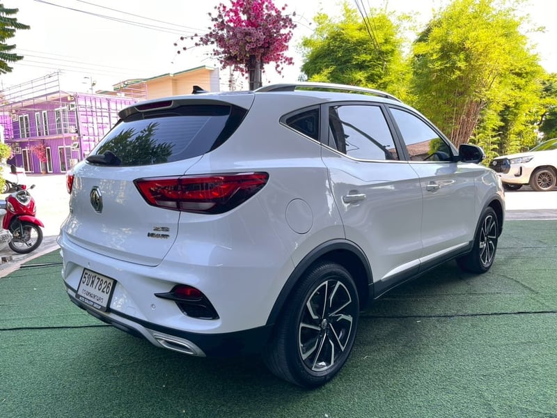 🚘 MG ZS 1.5 V SUNROOF AUTO ปี 2024! 🚘