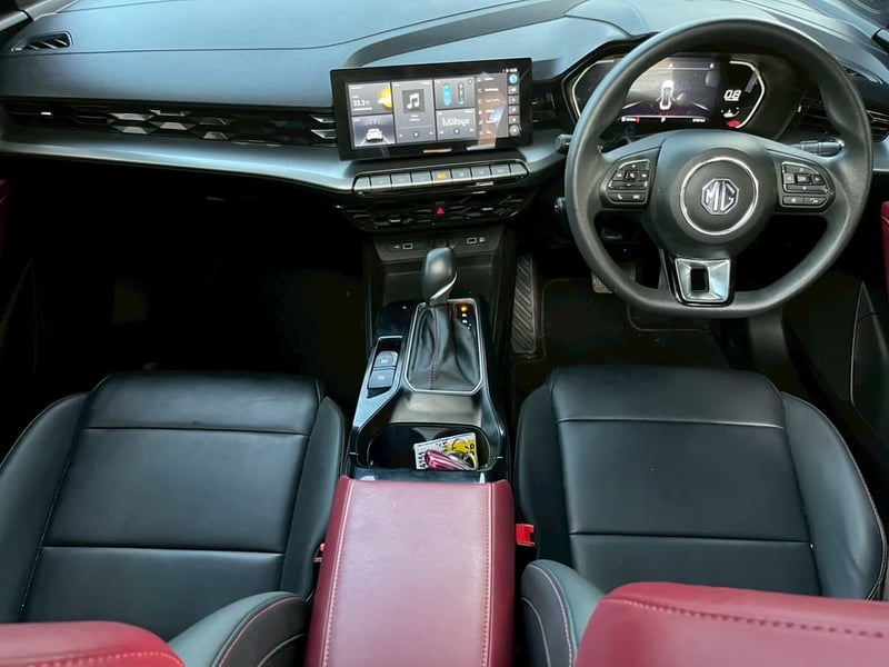 MG 5 1.5 X AUTO 2025