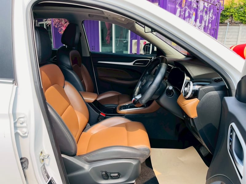 ✨ SUV รุ่นท็อป สภาพป้ายแดง! MG ZS 1.5 V i-SMART ปี 2025 ✨