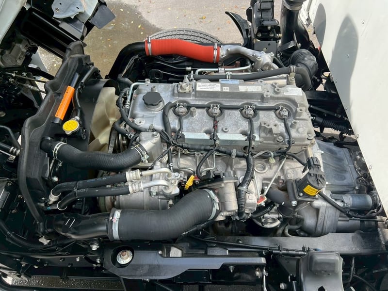 🎯Isuzu NLR 130 ปี 2565 พร้อมตู้แห้ง มีลิฟต์ท้ายอย่างดี✨