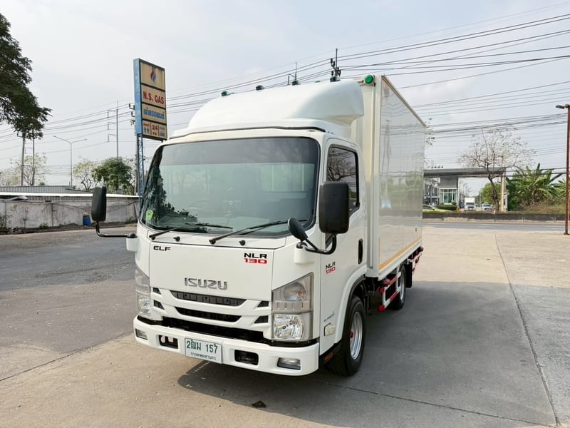 🎯Isuzu NLR 130 ปี 2562 พร้อมตู้แห้งยาว3.43 เมตร✨ 🎯Isuzu NLR 130 ปี 2562 พร้อมตู้แห้งยาว3.43 เมตร✨