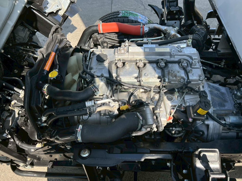 🎯รถเข้าใหม่  ปีใหม่ โฉมปัจจุบัน ไฟโปรเจคเตอร์ พร้อมตู้แห้ง✨