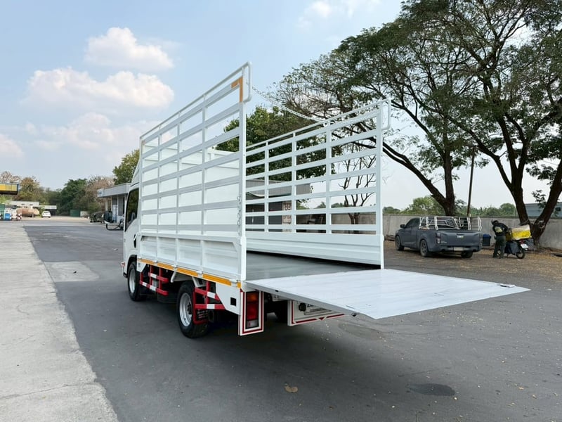 🎯Isuzu NLR  กระบะ พร้อม ลิฟต์ท้าย 🎊 