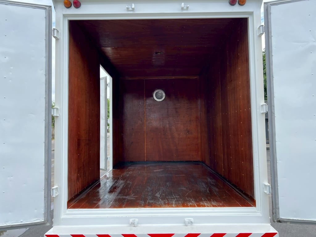 ✨🌻HINOเข้าใหม่ ฟรีค่าโอนป้ายเล็กไม่ติดเวลา พร้อมตู้แห้ง เปิดข้าง1บาน สวยๆพร้อมใช้งาน 🚚✨ ✨🌻HINOเข้าใหม่ ฟรีค่าโอนป้ายเล็กไม่ติดเวลา พร้อมตู้แห้ง เปิดข้าง1บาน สวยๆพร้อมใช้งาน 🚚✨