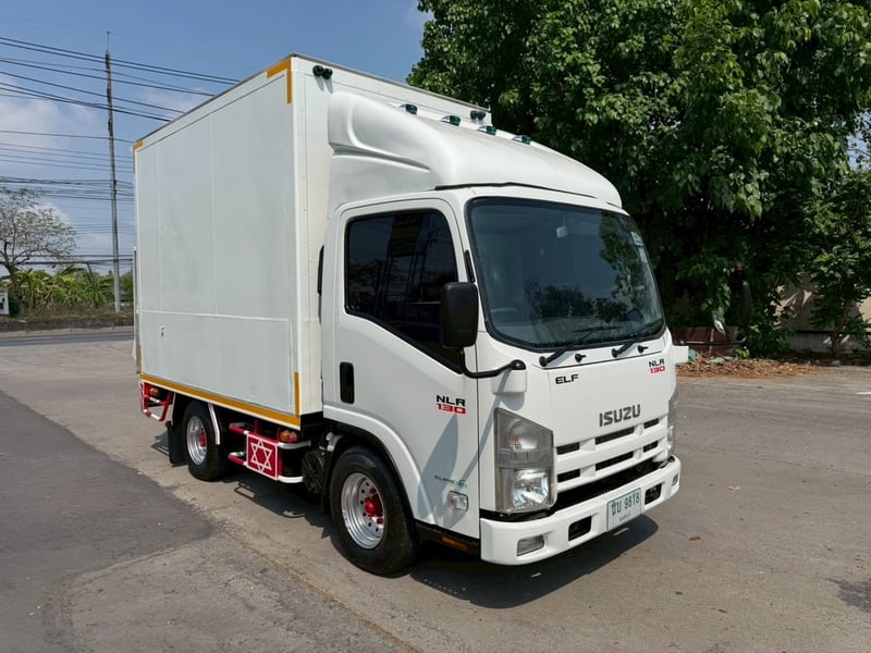 🎯รถเข้าใหม่ ไมล์หลักหมื่น พร้อมลิฟต์ท้าย4กระบอกอย่างดี✨