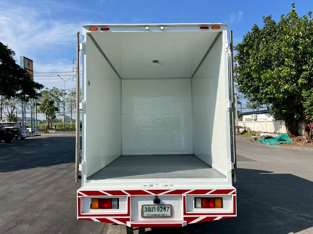 🎯รถเข้าใหม่  ปีใหม่ โฉมปัจจุบัน ไฟโปรเจคเตอร์ พร้อมตู้แห้ง✨