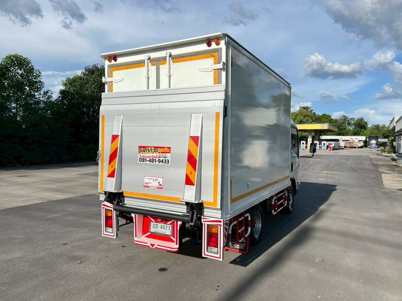 🎯Isuzu NLR 130 ปี 2565 พร้อมตู้แห้ง มีลิฟต์ท้ายอย่างดี✨