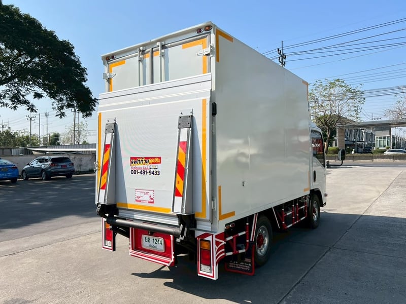 🎯Isuzu NLR 130 ปี 2565 พร้อมตู้แห้งยาว3.20 เมตร มีลิฟต์ท้ายอย่างดี✨