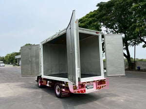 ปีใหม่ ไมล์หลักหมื่น!!! ไฟโปรเจคเตอร์แล้ว พร้อมตู้แห้ง เปิดข้างเต็มบาน