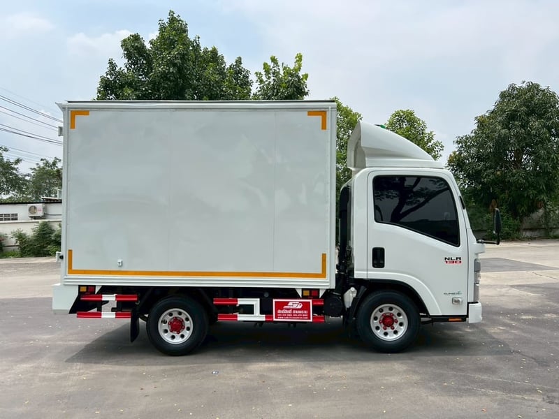 ปีใหม่ ไมล์หลักหมื่น!!! ไฟโปรเจคเตอร์แล้ว พร้อมตู้แห้ง เปิดข้างเต็มบาน