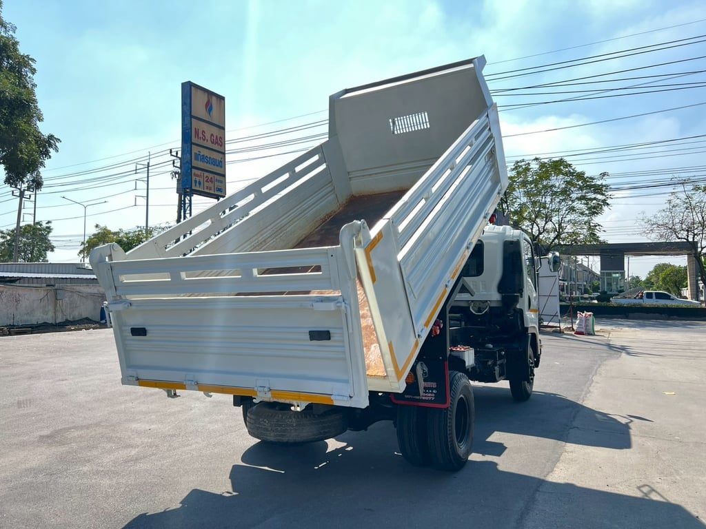 🎯📍รถเข้าใหม่ ปีใหม่ สภาพสวย พร้อมใช้งาน ดั้มพ์  5  คิว✨  