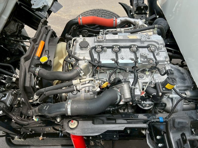 ปีใหม่ ไมล์หลักหมื่น!!! ไฟโปรเจคเตอร์แล้ว พร้อมตู้แห้ง เปิดข้างเต็มบาน