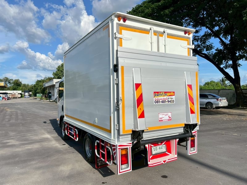 🎯Isuzu NLR 130 ปี 2565 พร้อมตู้แห้ง มีลิฟต์ท้ายอย่างดี✨