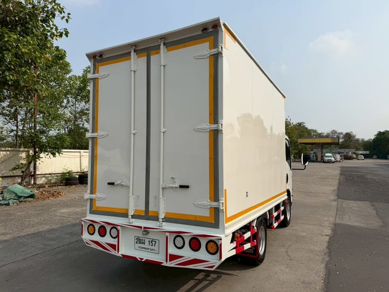 🎯Isuzu NLR 130 ปี 2562 พร้อมตู้แห้งยาว3.43 เมตร✨ 🎯Isuzu NLR 130 ปี 2562 พร้อมตู้แห้งยาว3.43 เมตร✨