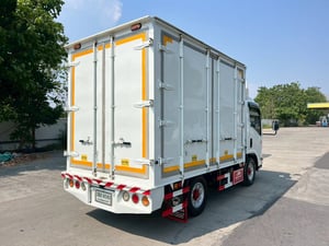 🎯Isuzu NLR 130 ปี 2565 พร้อมตู้แห้งเปิดรอบด้านยาว3.00 เมตร ✨