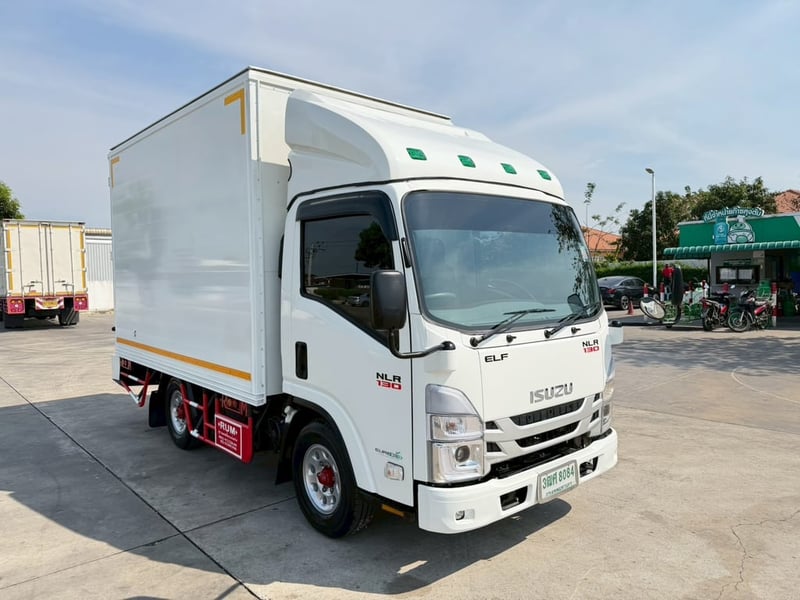 🎯เครดิตดี ฟรีดาวน์🌟 ใช้เงินออกรถ0บาท Isuzu NLR 130 ปี 2566 โฉมปัจจุบันยางใหม่4เส้น✨