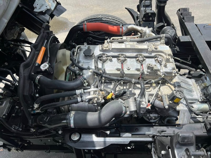 ISUZU NMR 130แรงม้า รถบรรทุก 6ล้อ ดั้มพ์ ปี2020