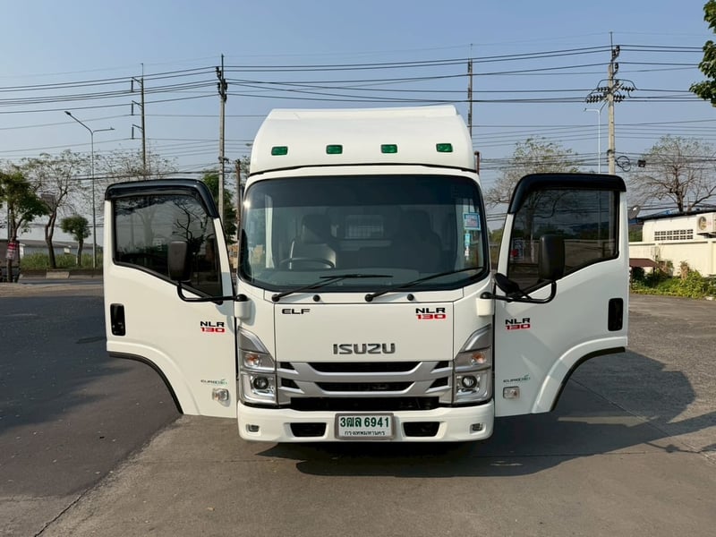 🎯ไมล์2x,xxxโล Isuzu NLR 130 ปี 2566 เปลี่ยนตัวถังได้ทุกรูปแบบ✨