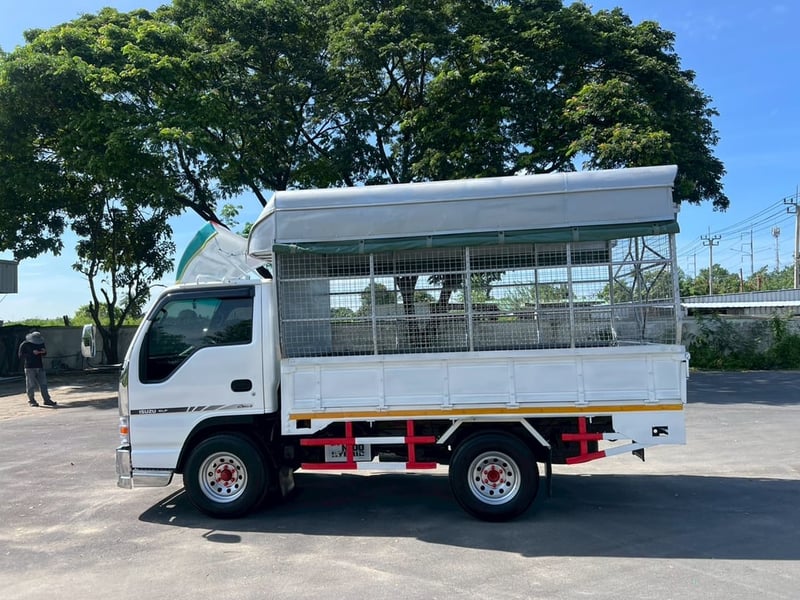 ISUZU NKR 100แรงม้า รถบรรทุก 4ล้อ รถบรรทุกอื่นๆ ปี2007