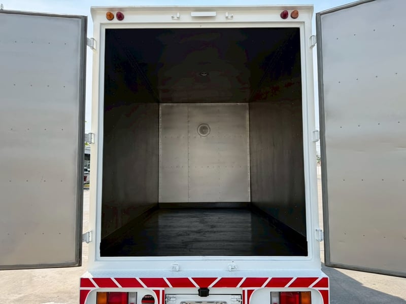 🎯เครดิตดี ฟรีดาวน์🌟 ใช้เงินออกรถ0บาท Isuzu NLR 130 ปี 2566 โฉมปัจจุบันยางใหม่4เส้น✨