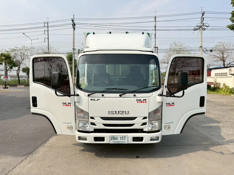 🎯Isuzu NLR 130 ปี 2562 พร้อมตู้แห้งยาว3.43 เมตร✨ 🎯Isuzu NLR 130 ปี 2562 พร้อมตู้แห้งยาว3.43 เมตร✨