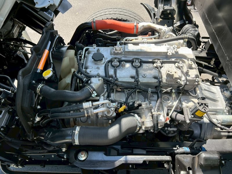 🎯รถเข้าใหม่ ไมล์หลักหมื่น ปีใหม่ ไฟโปรเจคเตอร์ พร้อมกระบะโครงหลังคา✨ 🎯รถเข้าใหม่ ไมล์หลักหมื่น ปีใหม่ ไฟโปรเจคเตอร์ พร้อมกระบะโครงหลังคา✨