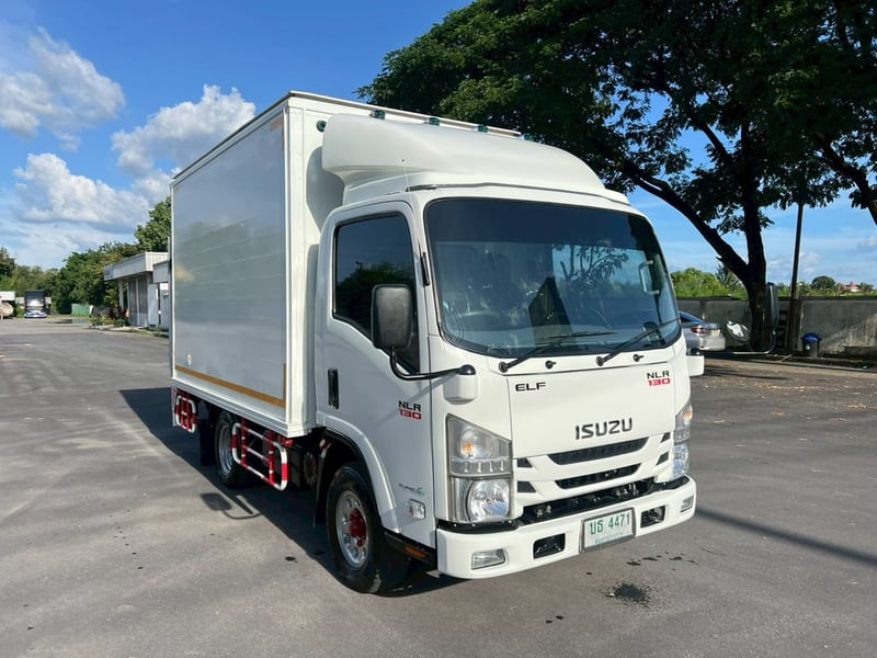 🎯Isuzu NLR 130 ปี 2565 พร้อมตู้แห้ง มีลิฟต์ท้ายอย่างดี✨