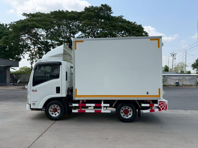 🎯Isuzu NLR130 ปี2565พร้อมตู้แห้ง สวยๆพร้อมใช้งาน✨