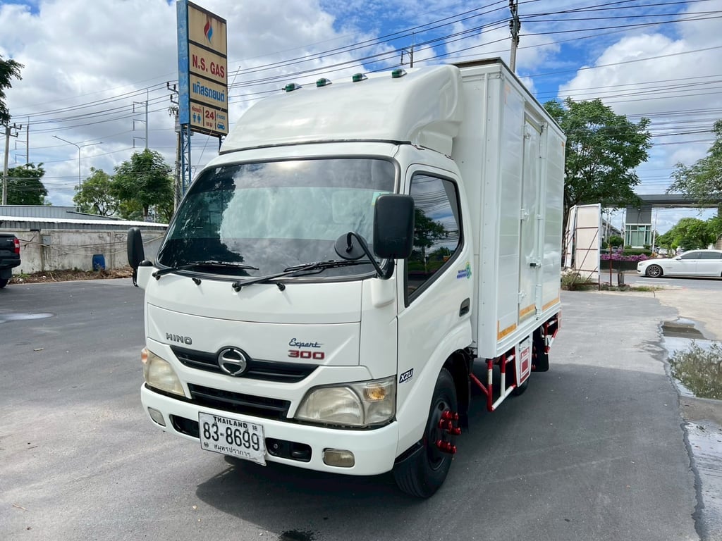 ✨🌻HINOเข้าใหม่ ฟรีค่าโอนป้ายเล็กไม่ติดเวลา พร้อมตู้แห้ง เปิดข้าง1บาน สวยๆพร้อมใช้งาน 🚚✨ ✨🌻HINOเข้าใหม่ ฟรีค่าโอนป้ายเล็กไม่ติดเวลา พร้อมตู้แห้ง เปิดข้าง1บาน สวยๆพร้อมใช้งาน 🚚✨