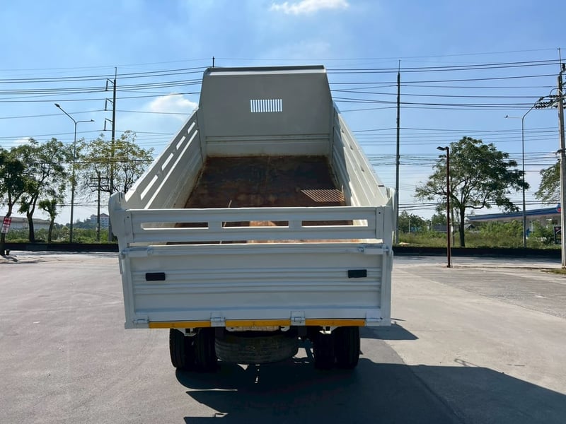 🎯📍รถเข้าใหม่ ปีใหม่ สภาพสวย พร้อมใช้งาน ดั้มพ์  5  คิว✨  