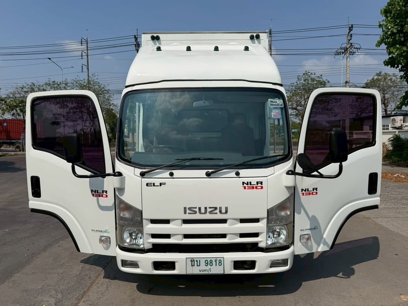 🎯รถเข้าใหม่ ไมล์หลักหมื่น พร้อมลิฟต์ท้าย4กระบอกอย่างดี✨