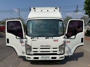 🎯รถเข้าใหม่ ไมล์หลักหมื่น พร้อมลิฟต์ท้าย4กระบอกอย่างดี✨