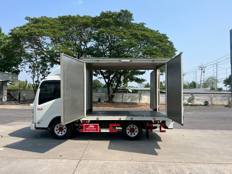 🎯Isuzu NLR 130 ปี 2565 พร้อมตู้แห้งเปิดรอบด้านยาว3.00 เมตร ✨