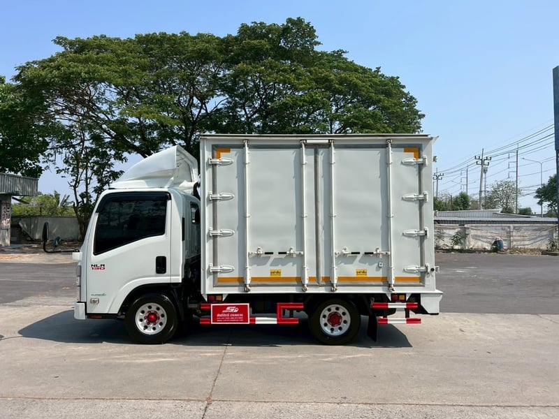 🎯Isuzu NLR 130 ปี 2565 พร้อมตู้แห้งเปิดรอบด้านยาว3.00 เมตร ✨