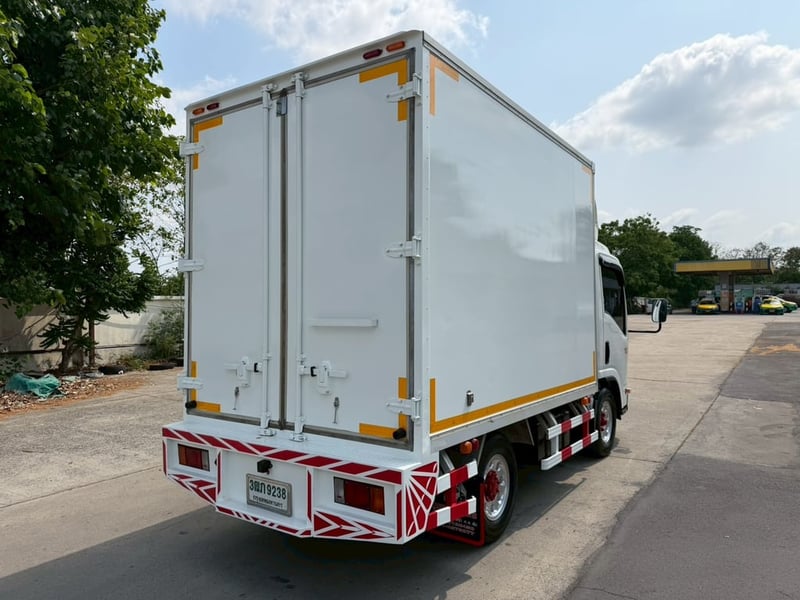 🎯Isuzu NLR130 ปี2565พร้อมตู้แห้ง สวยๆพร้อมใช้งาน✨