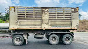 รถบรรทุกแม่ลูกดั้ม HINO รุ่น FM1AN1D-SHT สีขาว 6 สูบ 344 แรงม้า ปี 2559(มิ.ย.) รถบรรทุกแม่ลูกดั้ม HINO รุ่น FM1AN1D-SHT สีขาว 6 สูบ 344 แรงม้า ปี 2559(มิ.ย.)